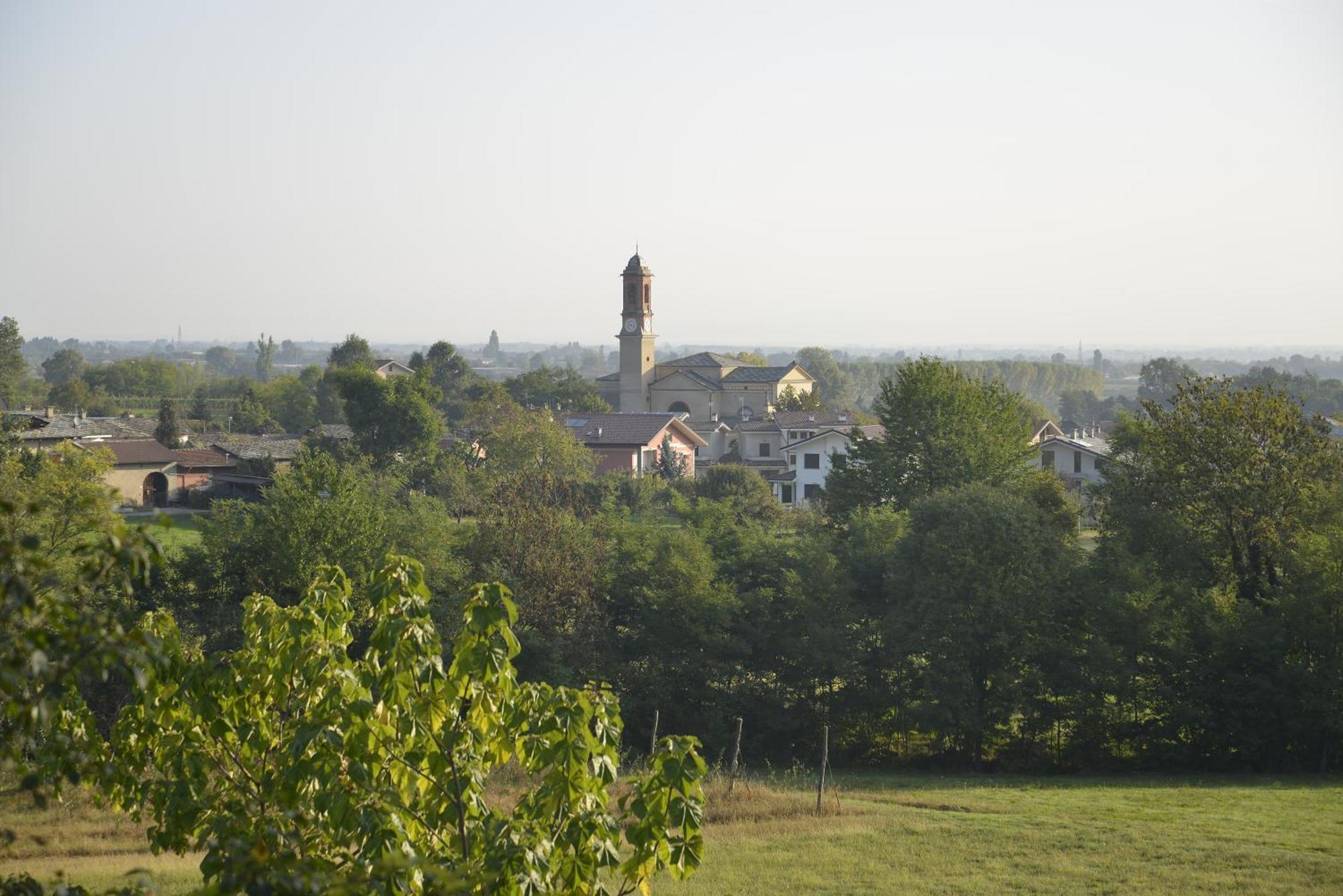 Agriturismo Ai Pruesot Bagnolo Piemonte Bagian luar foto