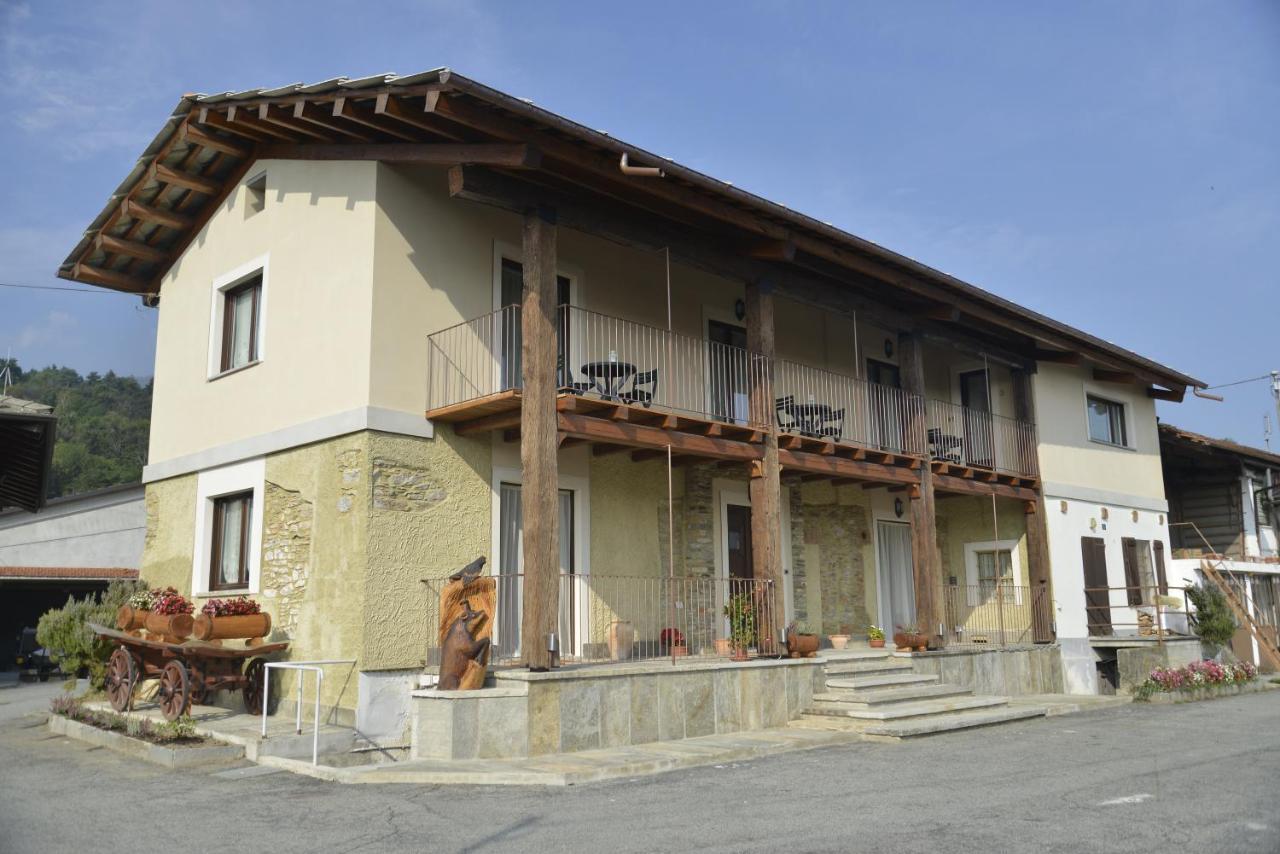 Agriturismo Ai Pruesot Bagnolo Piemonte Bagian luar foto