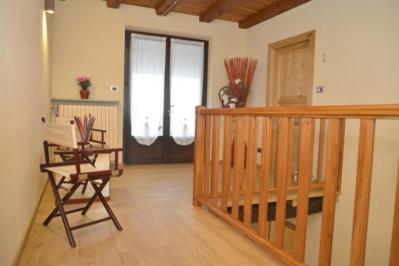 Agriturismo Ai Pruesot Bed & Breakfast Bagnolo Piemonte Bagian luar foto