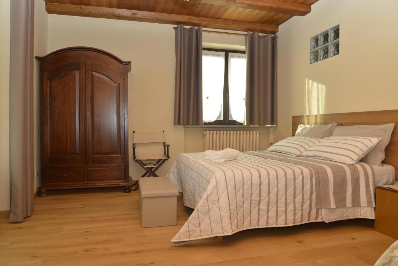 Agriturismo Ai Pruesot Bed & Breakfast Bagnolo Piemonte Bagian luar foto